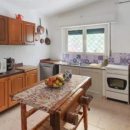 Cozy In Holiday home