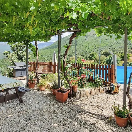 Gorgeous Home In Orgosolo 別荘 オルゴーゾロ